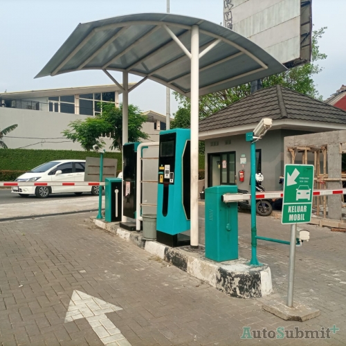 Sistem Parkir dengan Fitur ALPR/ANPR/LPR Membaca Nomor Plat Kendaraan di Mitte Bintaro